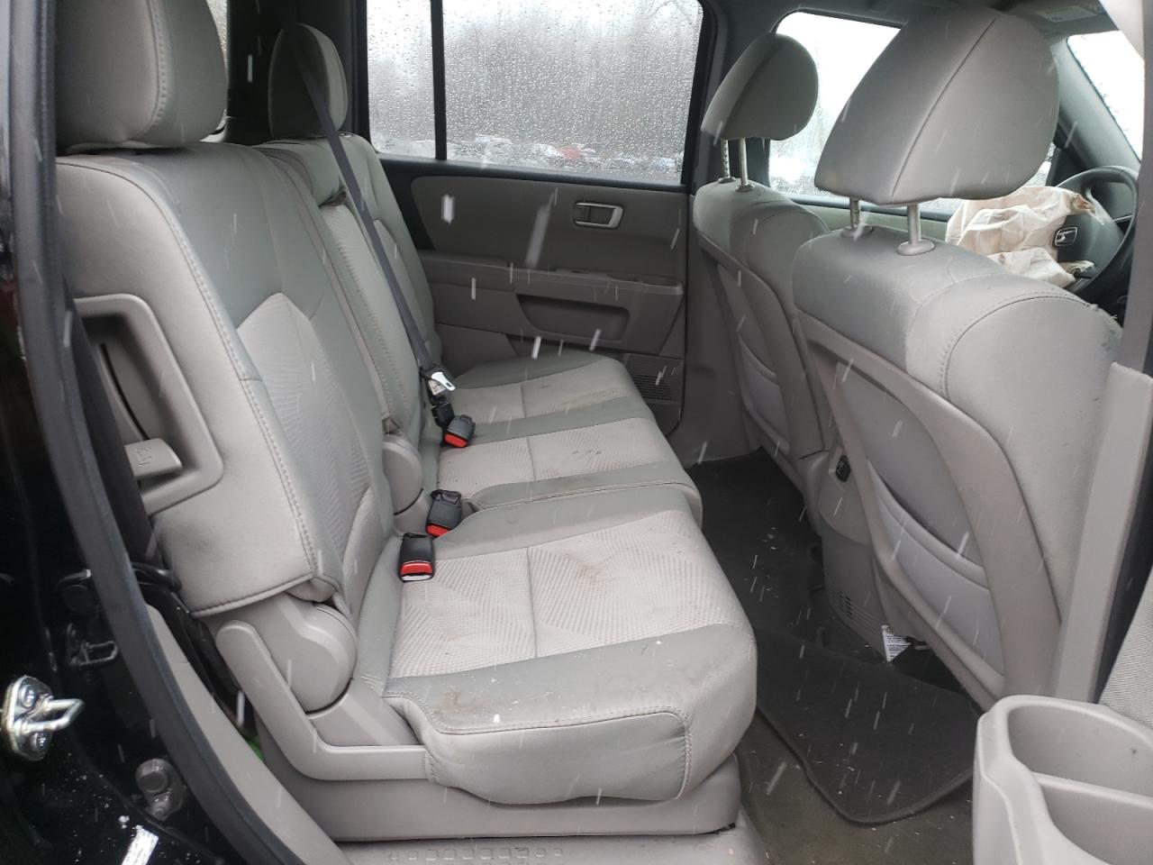 Photo 6 from auction – 2014 HONDA PILOT LX with VIN 5FNYF4H23EB039558