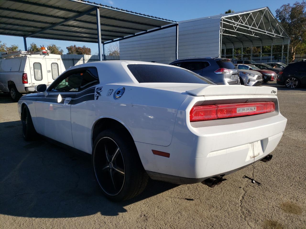 Photo 3 from auction – 2014 DODGE CHALLENGER with VIN 2C3CDYAGXEH203982