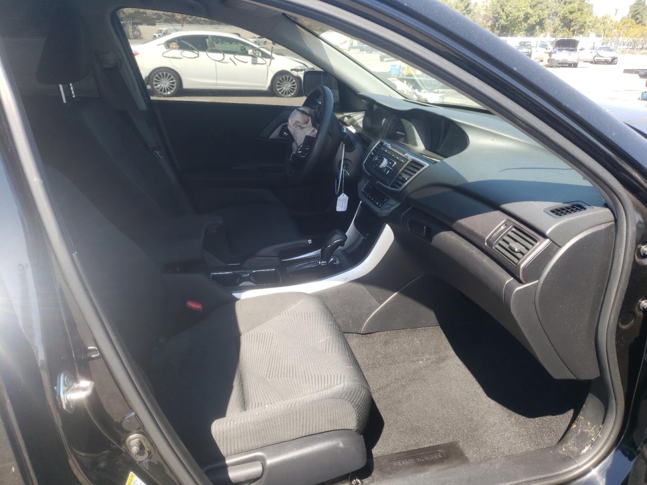 Photo 5 from auction – 2014 HONDA ACCORD LX with VIN 1HGCR2F32EA252643