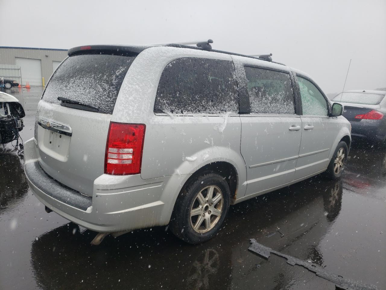 Photo 4 from auction – 2008 CHRYSLER TOWN & COU with VIN 2A8HR54P38R678801