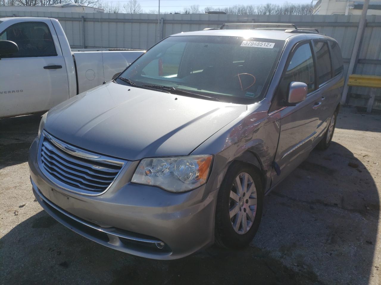 Photo 2 from auction – 2014 CHRYSLER TOWN & COU with VIN 2C4RC1BG3ER271808