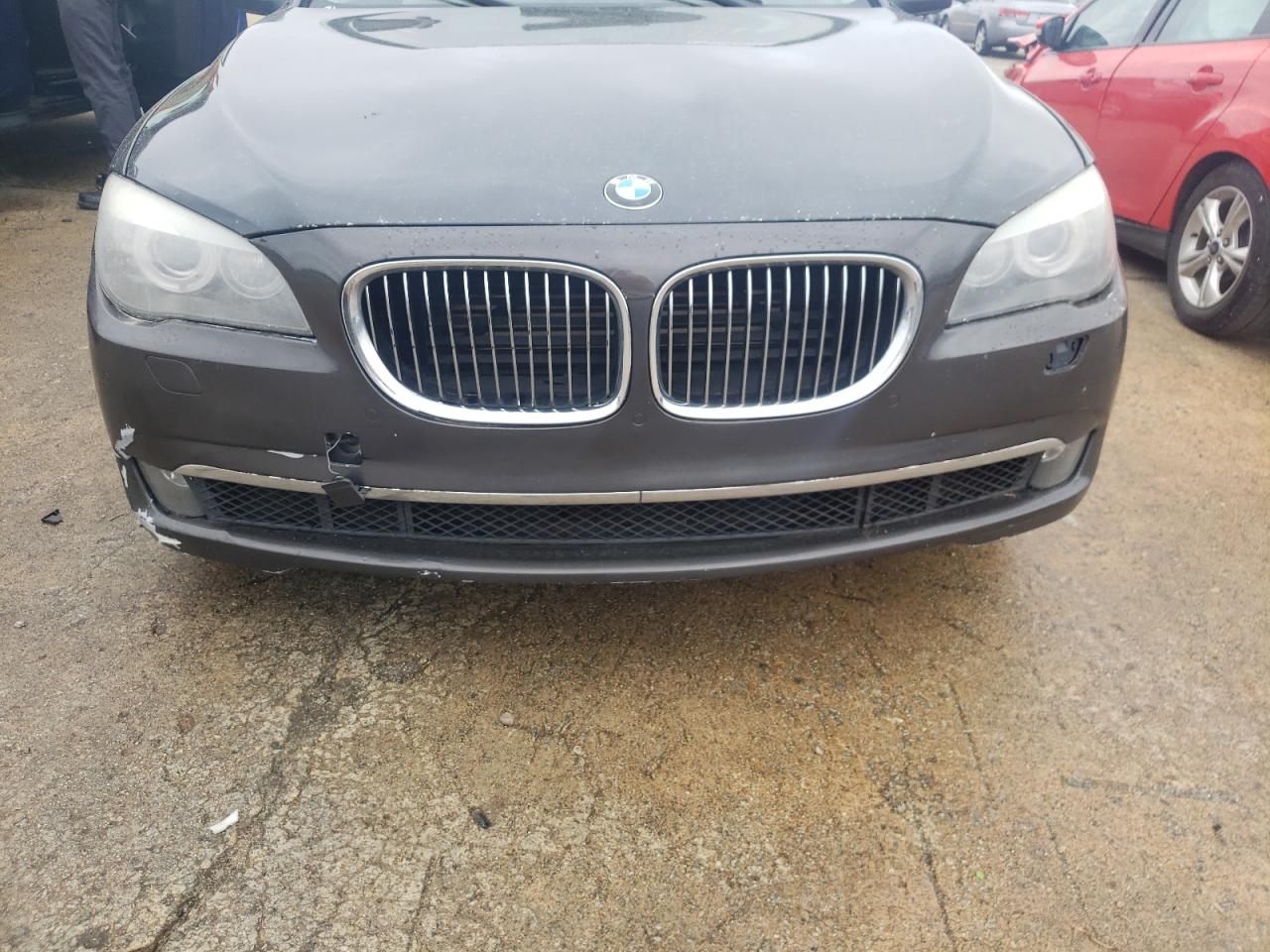 Photo 9 from auction – 2012 BMW 750 LI with VIN WBAKB8C52CC964849