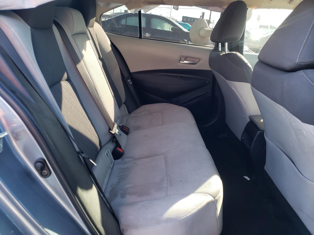 Photo 6 from auction – 2020 TOYOTA COROLLA LE with VIN 5YFEPRAE2LP138598