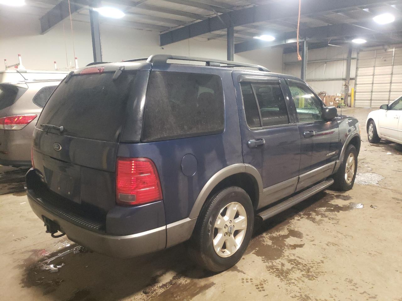 Photo 4 from auction – 2004 FORD EXPLORER X with VIN 1FMDU73E74ZB28450