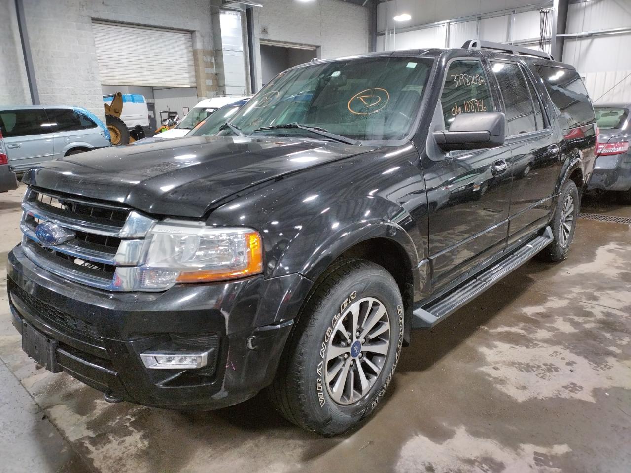 Photo 2 from auction – 2015 FORD EXPEDITION with VIN 1FMJK1JT8FEF48462