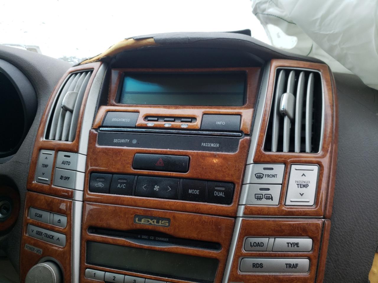 Photo 9 from auction – 2004 LEXUS RX 330 with VIN 2T2HA31U24C021698