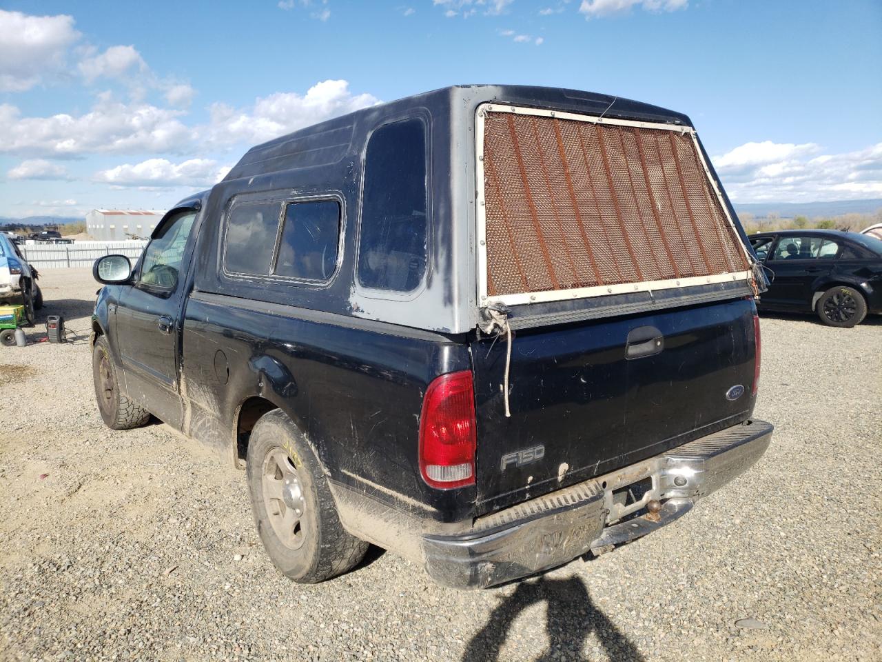 Photo 3 from auction – 2001 FORD F150 with VIN 1FTZF17201KA52074