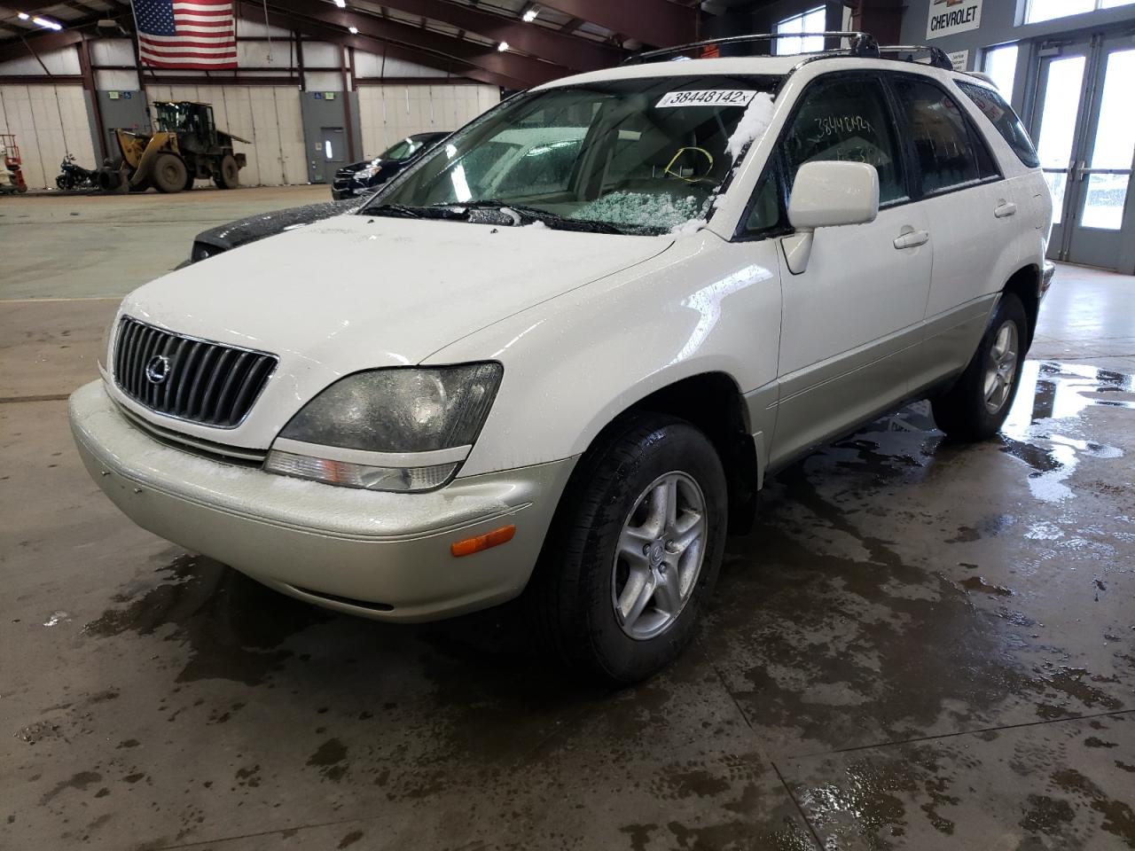 Photo 2 from auction – 1999 LEXUS RX 300 with VIN JT6HF10U1X0082946