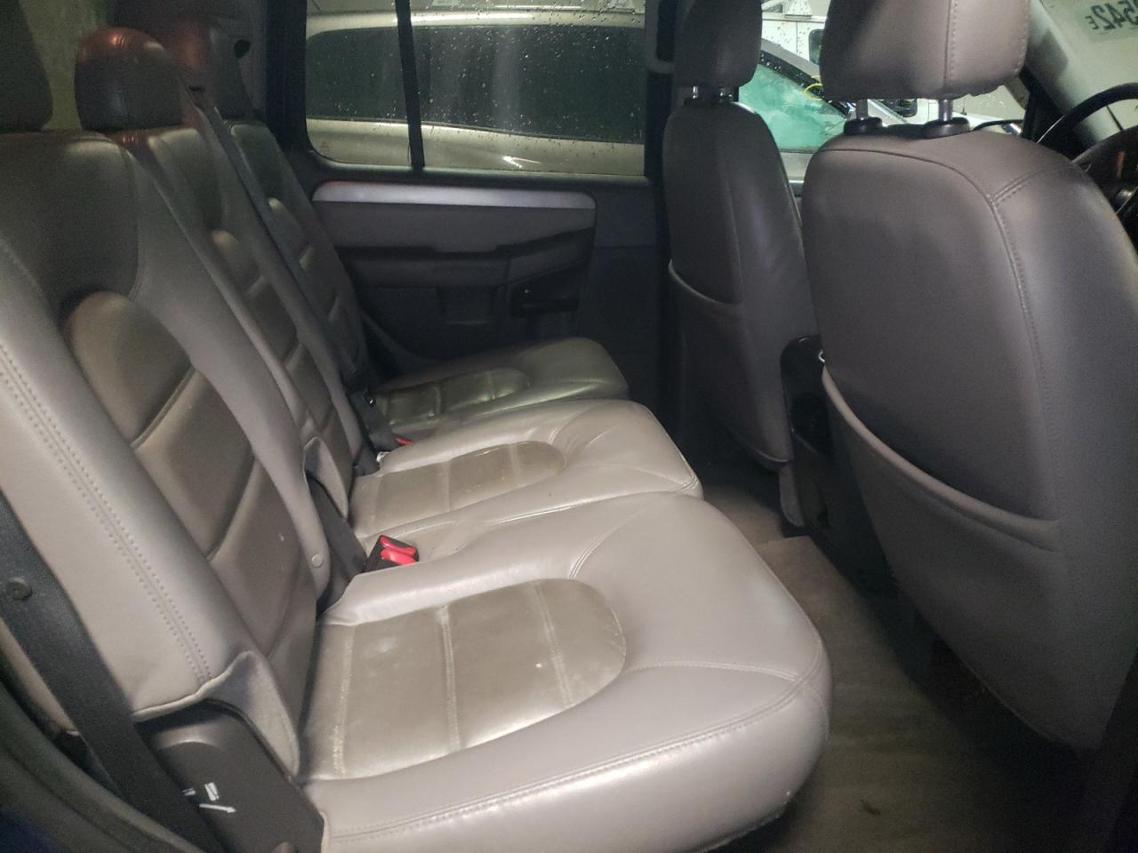 Photo 6 from auction – 2004 FORD EXPLORER X with VIN 1FMDU73E74ZB28450