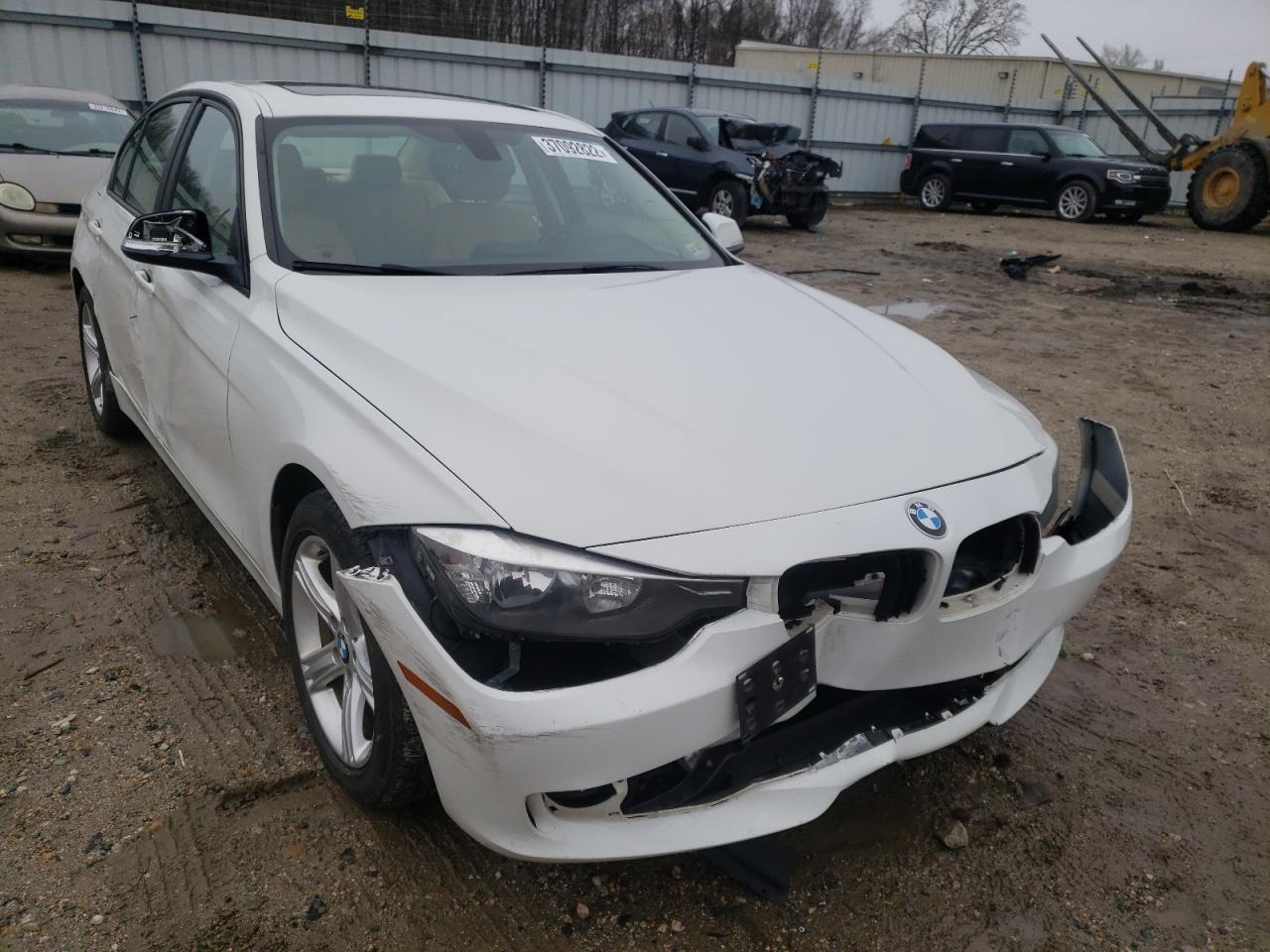 BMW 320 I XDRI 2013 with VIN WBA3C3C54DF980734 - Photo from auction
