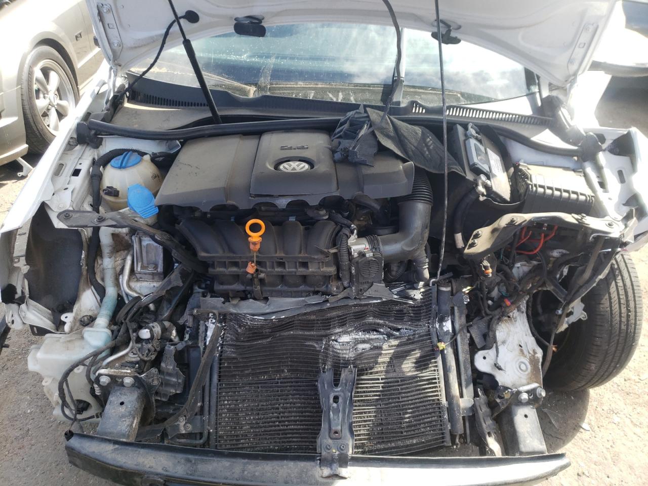 Photo 7 from auction – 2013 VOLKSWAGEN GOLF with VIN WVWBB7AJ1DW010378