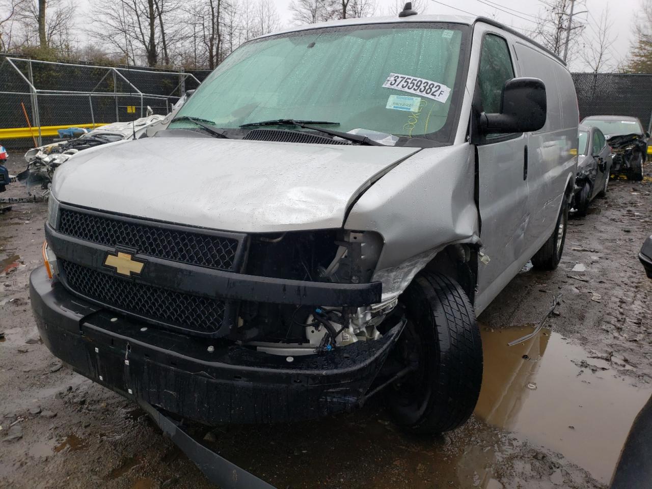 Photo 2 from auction – 2018 CHEVROLET EXPRESS G2 with VIN 1GCWGAFG5J1179017