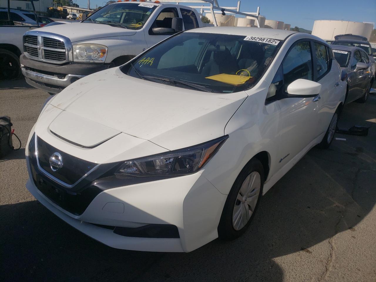 Photo 2 from auction – 2018 NISSAN LEAF S with VIN 1N4AZ1CP0JC300443