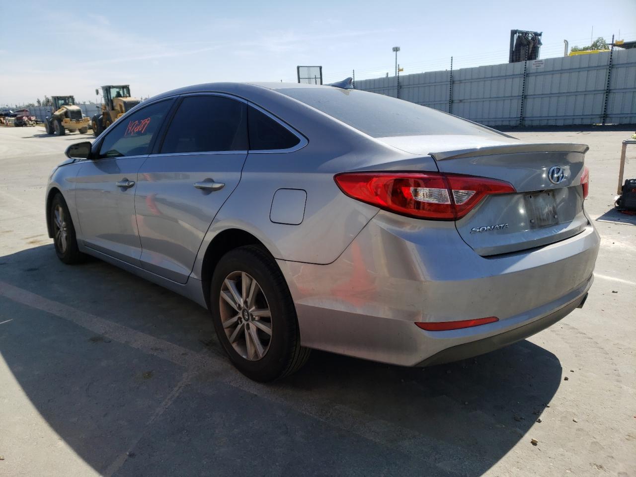 Photo 3 from auction – 2016 HYUNDAI SONATA SE with VIN 5NPE24AF2GH384063