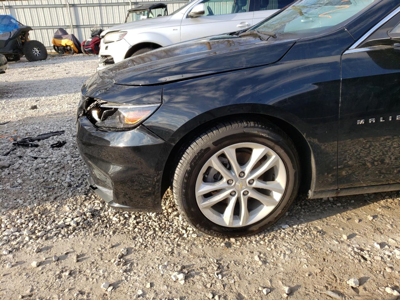Photo 9 from auction – 2018 CHEVROLET MALIBU LT with VIN 1G1ZD5ST3JF171297