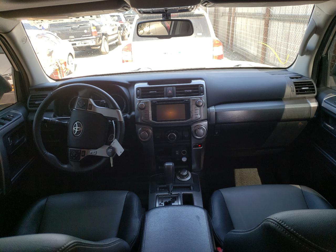 Photo 9 from auction – 2015 TOYOTA 4RUNNER SR with VIN JTEBU5JR4F5237962