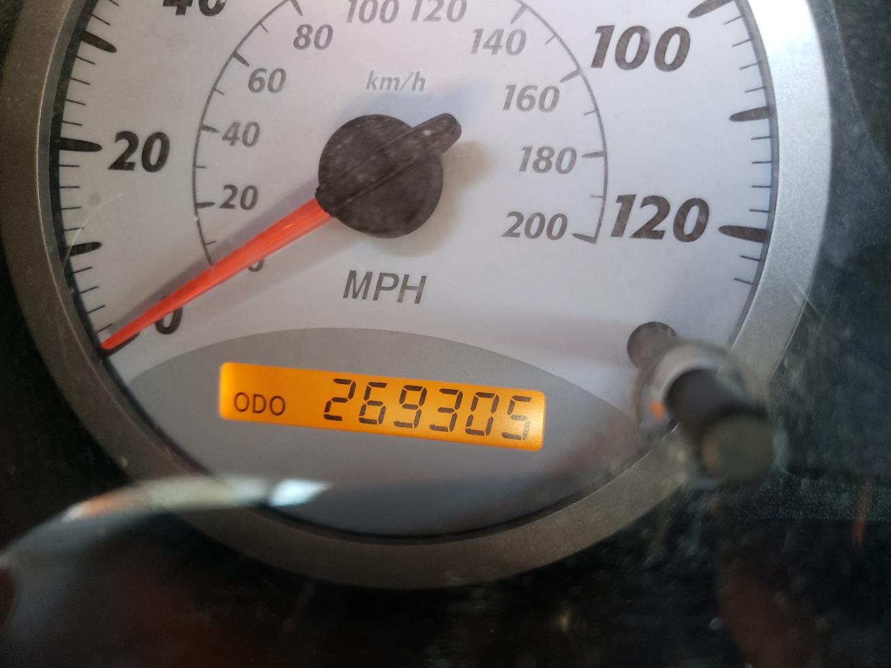 Photo 8 from auction – 2005 TOYOTA RAV4 with VIN JTEHD20V156026458