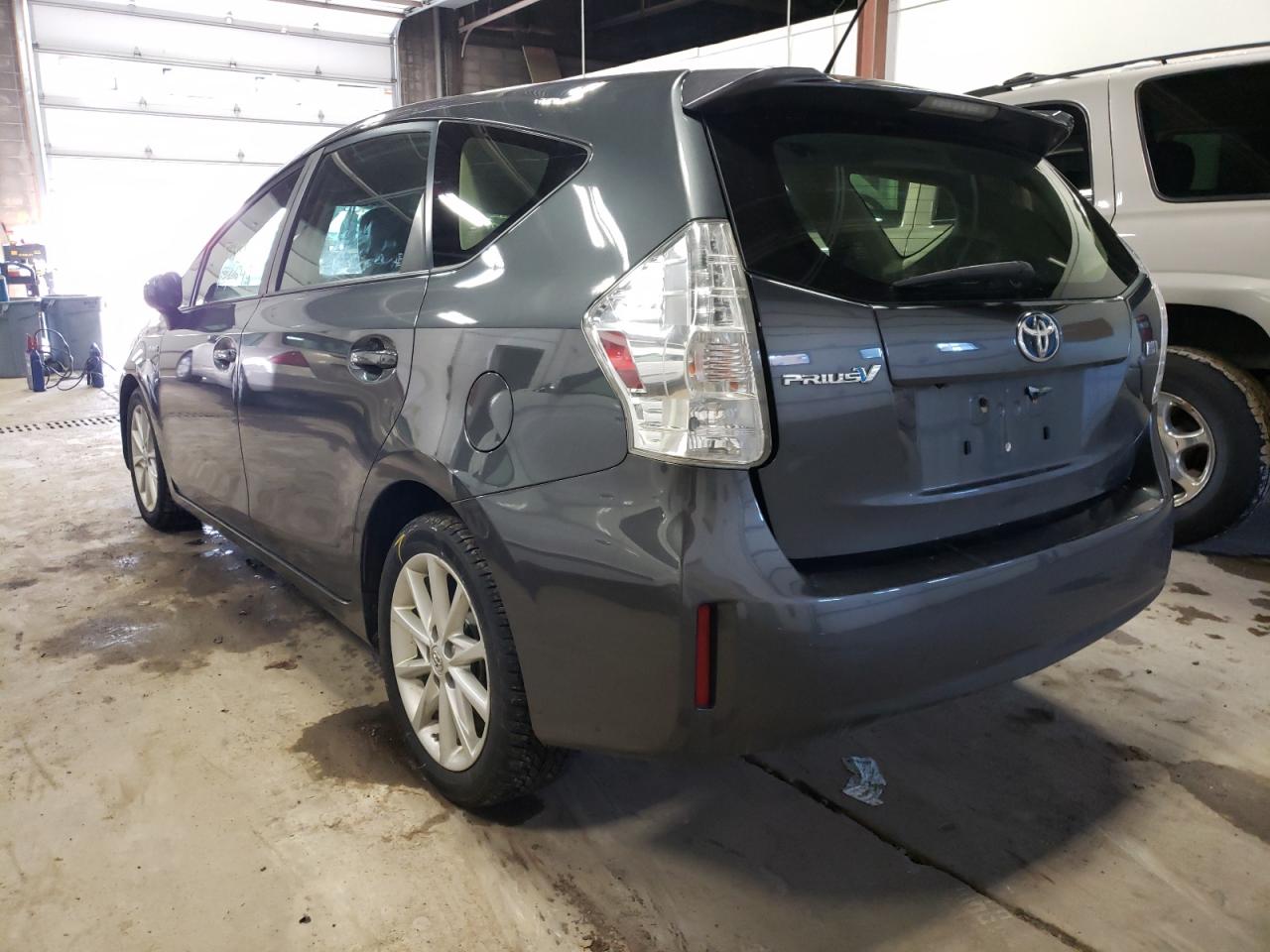 Photo 3 from auction – 2012 TOYOTA PRIUS V with VIN JTDZN3EU7C3138109