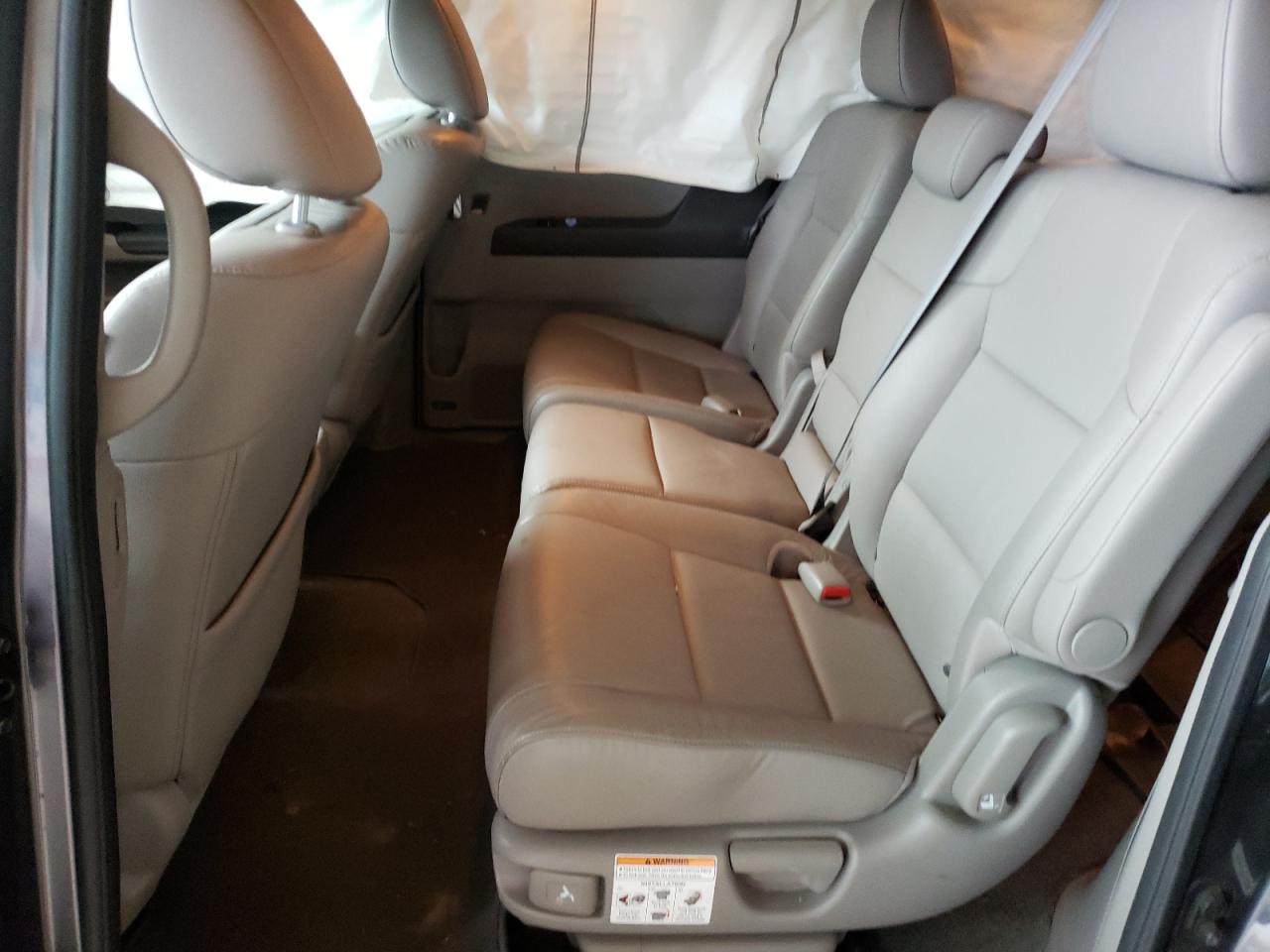 Photo 6 from auction – 2014 HONDA ODYSSEY EX with VIN 5FNRL5H6XEB102841