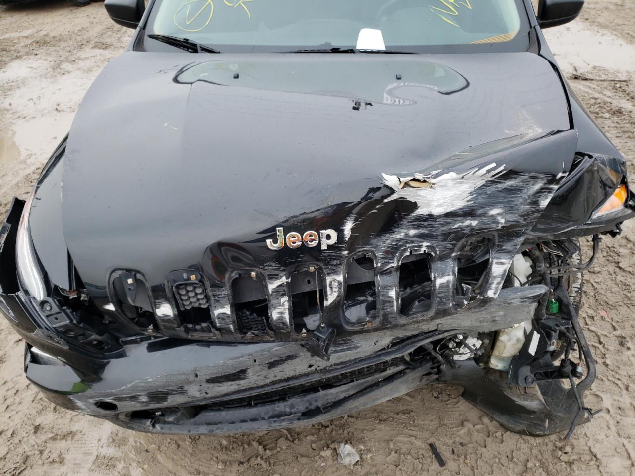 Photo 7 from auction – 2014 JEEP CHEROKEE S with VIN 1C4PJMAB4EW141970