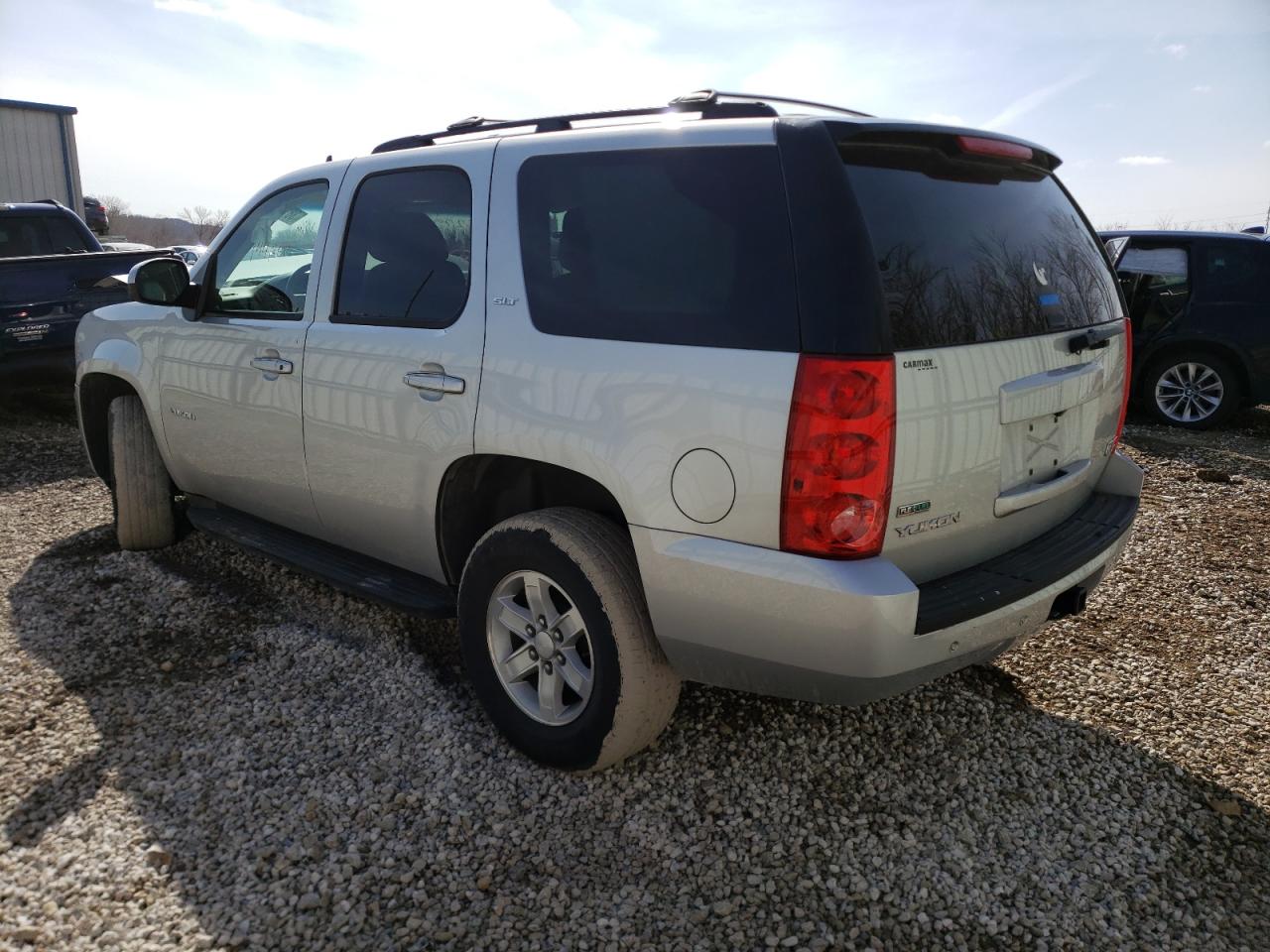 Zdjęcie 3 z aukcji – 2011 GMC YUKON SLT z VIN 1GKS2CE09BR352798