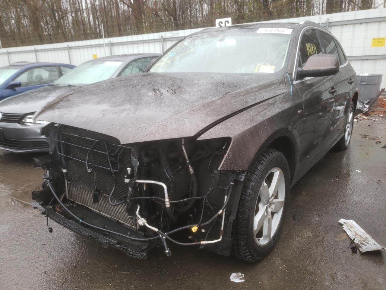 Photo 2 from auction – 2011 AUDI Q5 PREMIUM with VIN WA1DKAFP0BA008919