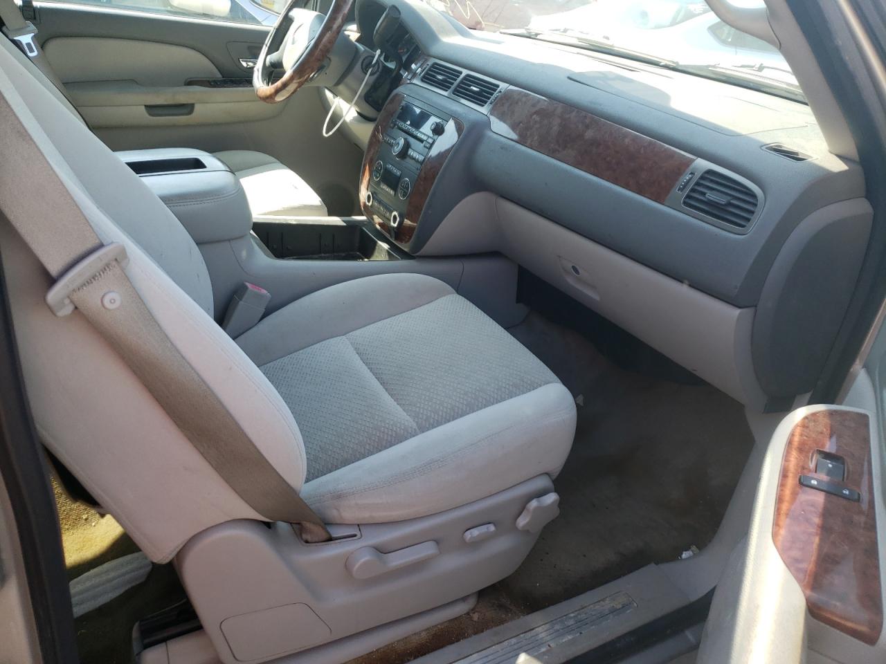 Photo 5 from auction – 2008 CHEVROLET AVALANCHE with VIN 3GNFK12308G140713