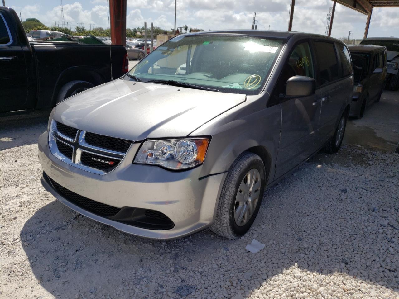 Photo 2 from auction – 2017 DODGE GRAND CARA with VIN 2C4RDGBG7HR641338