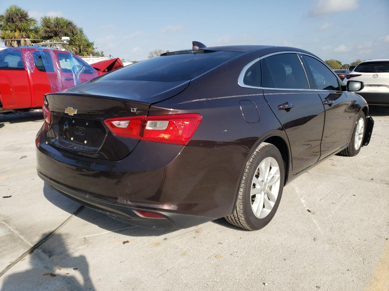 Photo 4 from auction – 2016 CHEVROLET MALIBU LT with VIN 1G1ZE5ST5GF234454
