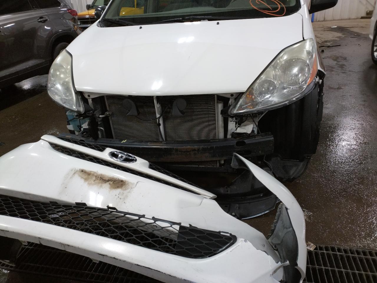 Photo 9 from auction – 2006 TOYOTA SIENNA CE with VIN 5TDZA23C16S467438
