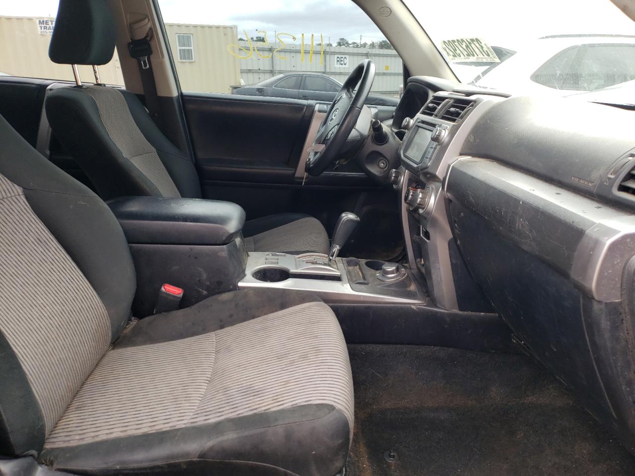 Photo 5 from auction – 2016 TOYOTA 4RUNNER SR with VIN JTEBU5JR6G5334730