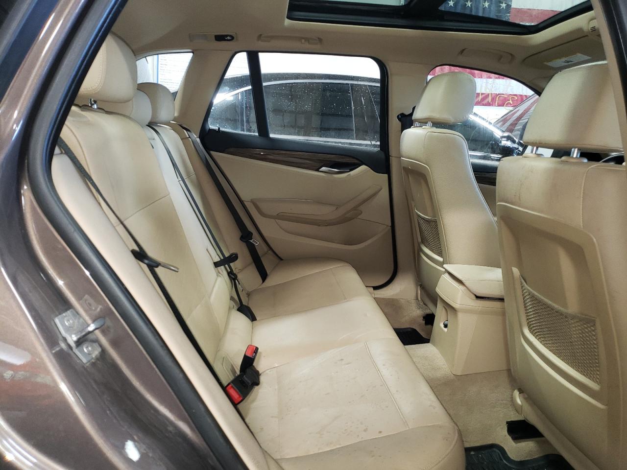 Photo 6 from auction – 2014 BMW X1 XDRIVE2 with VIN WBAVL1C58EVY13765