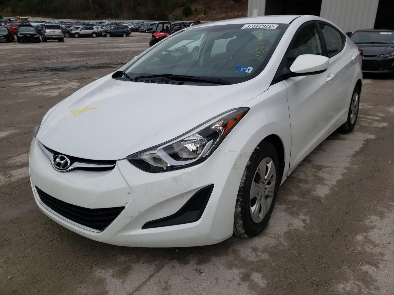 Photo 2 from auction – 2016 HYUNDAI ELANTRA SE with VIN 5NPDH4AE7GH715365