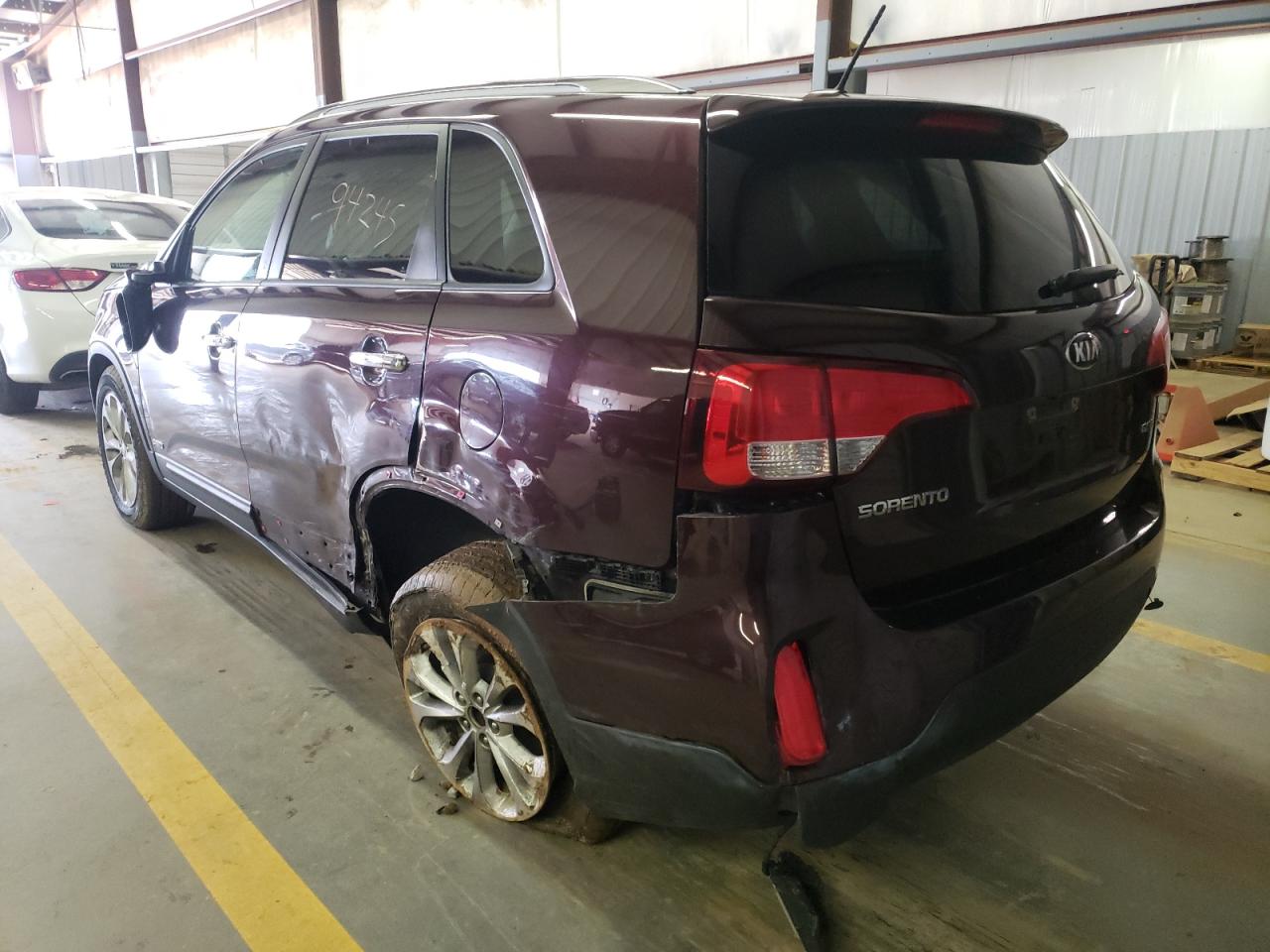 Photo 3 from auction – 2015 KIA SORENTO EX with VIN 5XYKUDA76FG640944