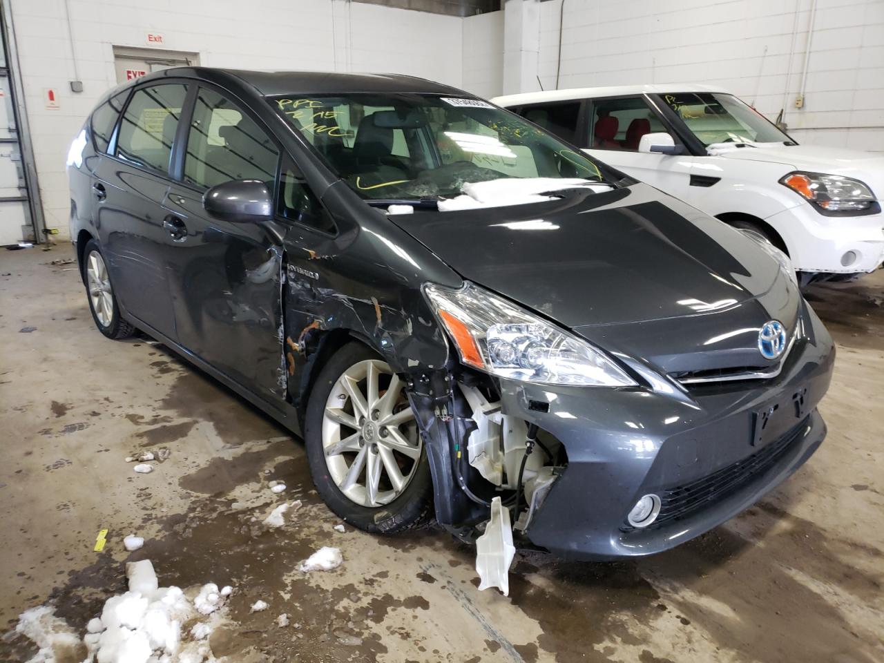 TOYOTA PRIUS V 2012 with VIN JTDZN3EU7C3138109 - Photo from auction