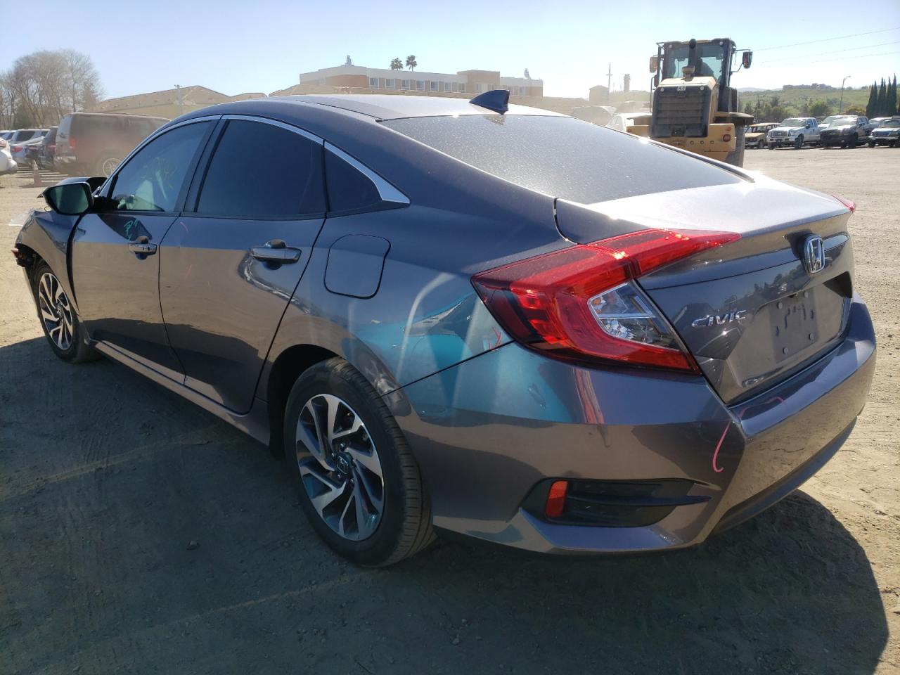 Photo 3 from auction – 2017 HONDA CIVIC EX with VIN 19XFC2F7XHE220105