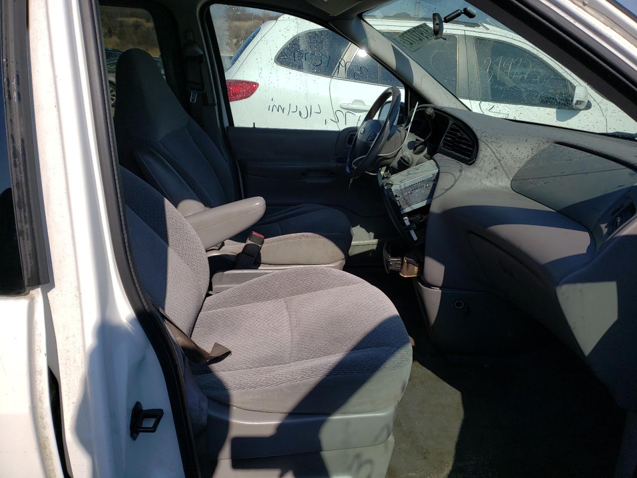 Photo 5 from auction – 2003 FORD WINDSTAR L with VIN 2FMZA51473BA96436