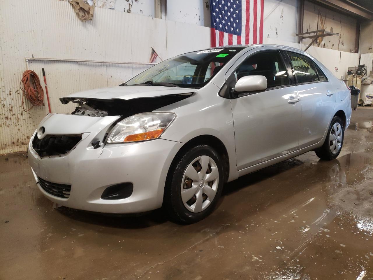 Photo 2 from auction – 2008 TOYOTA YARIS with VIN JTDBT923481295069