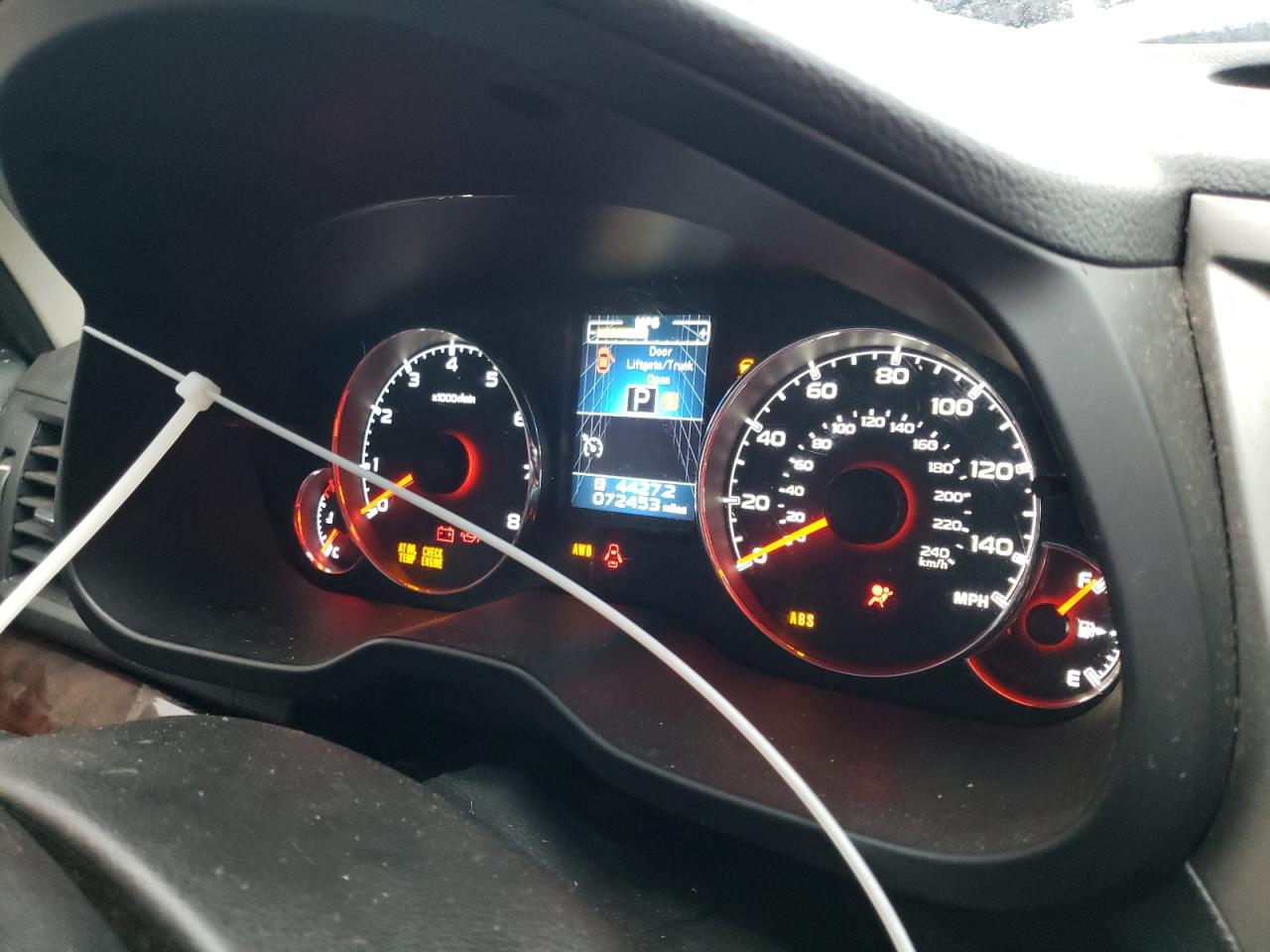 Photo 8 from auction – 2014 SUBARU LEGACY 2.5 with VIN 4S3BMBL61E3007800