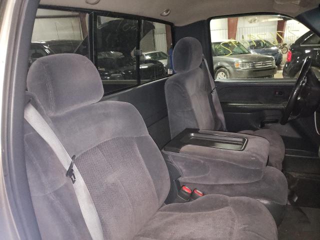 Photo 9 from auction – 2000 CHEVROLET SILVERADO with VIN 1GCEC14T5YZ233838