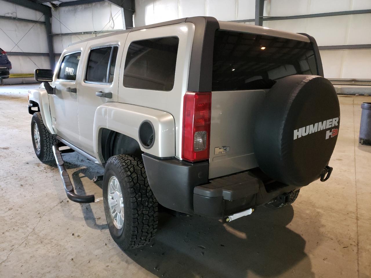 Photo 3 from auction – 2006 HUMMER H3 with VIN 5GTDN136568304159