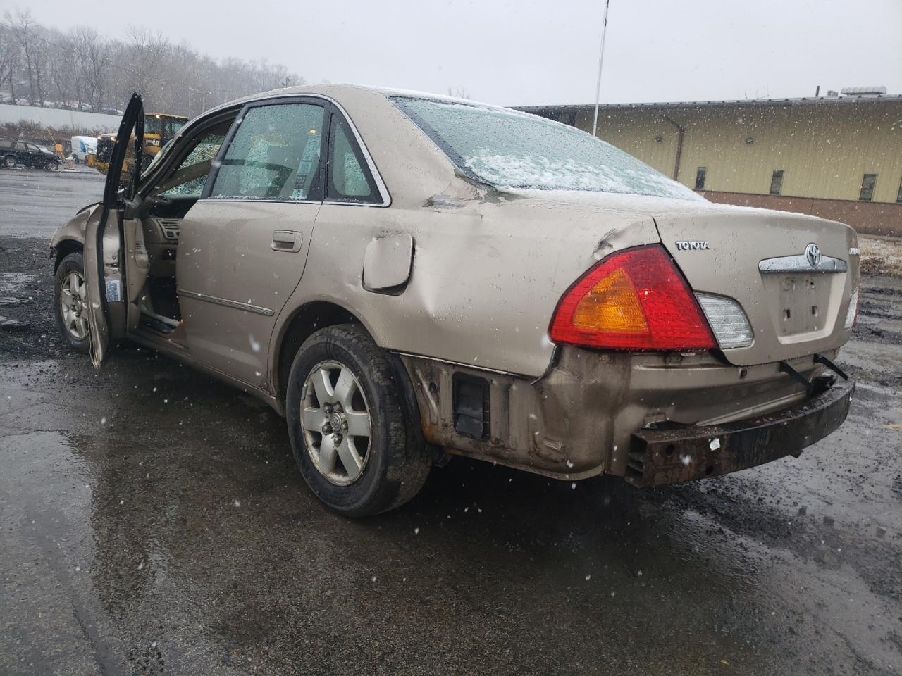 Photo 3 from auction – 2002 TOYOTA AVALON XL with VIN 4T1BF28B52U205135