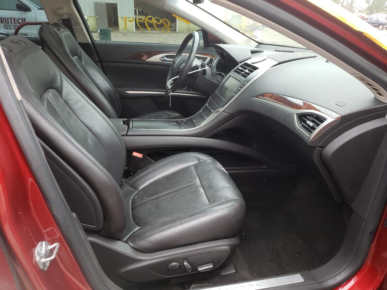 Photo 5 from auction – 2014 LINCOLN MKZ with VIN 3LN6L2GK2ER822693