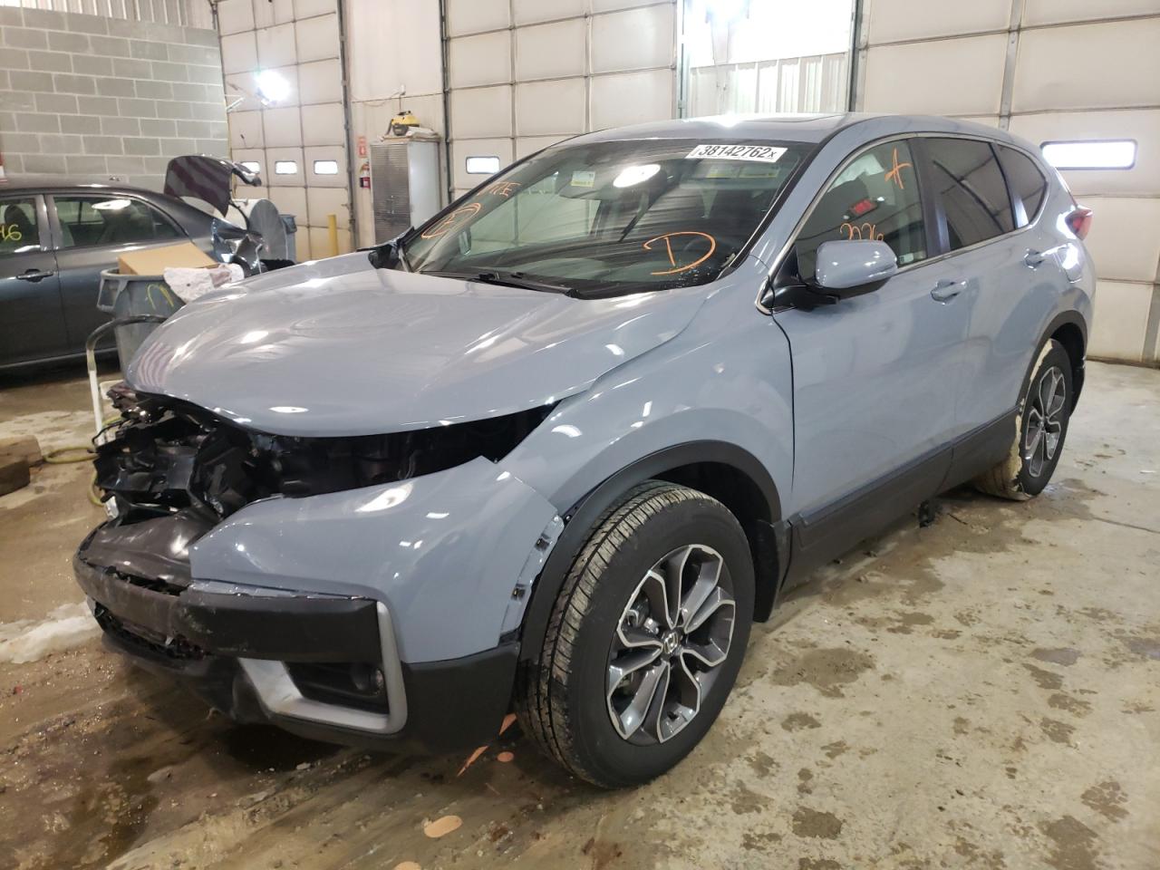 Photo 2 from auction – 2021 HONDA CR-V EX with VIN 7FARW2H53ME017601