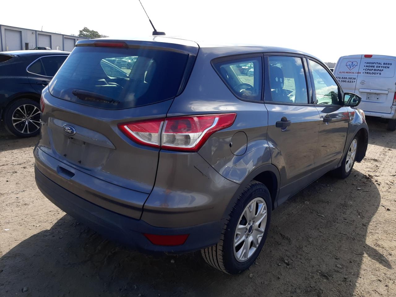 Photo 4 from auction – 2014 FORD ESCAPE S with VIN 1FMCU0F75EUA58011