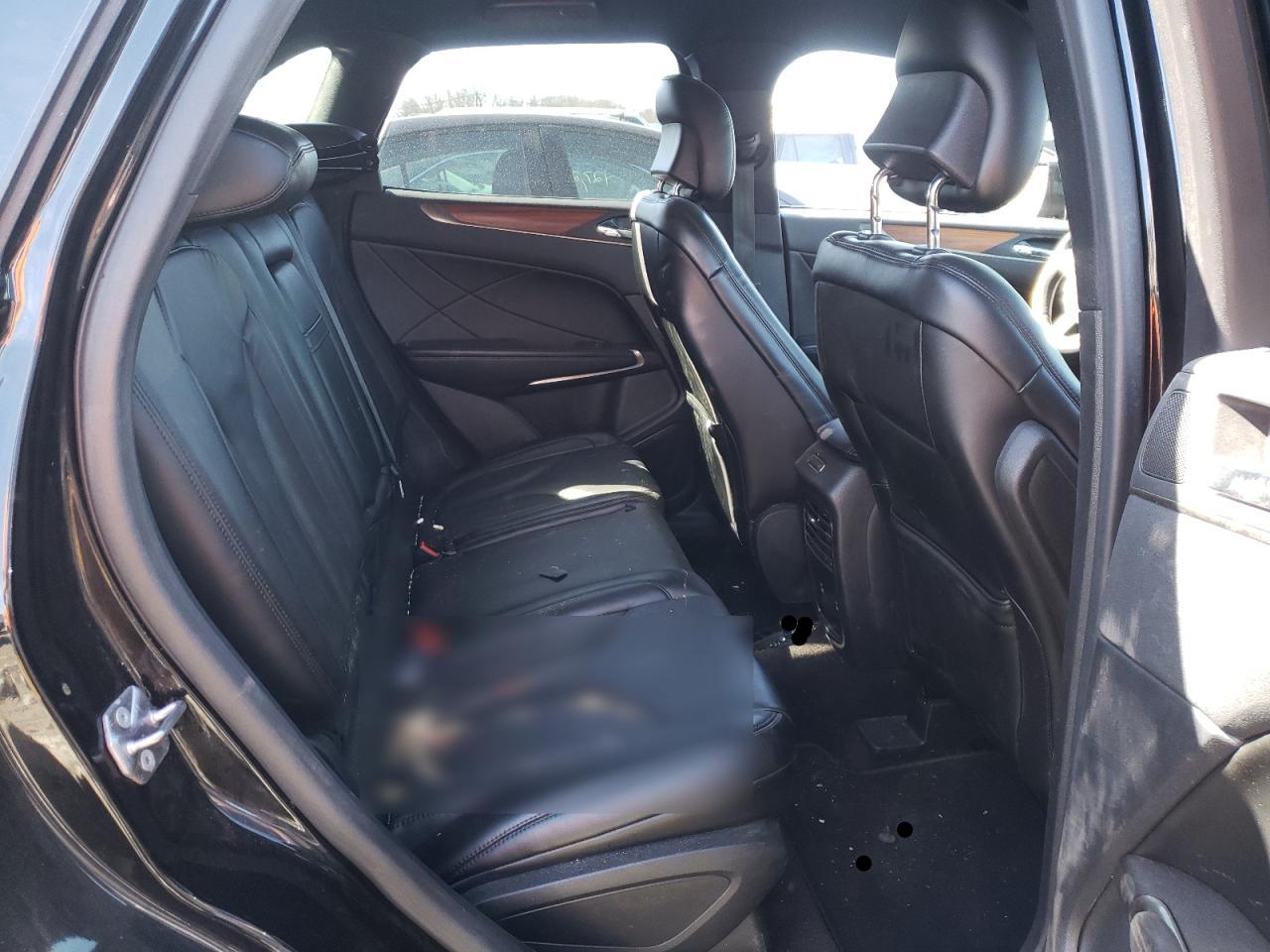 Photo 6 from auction – 2019 LINCOLN MKC SELECT with VIN 5LMCJ2D93KUL04071