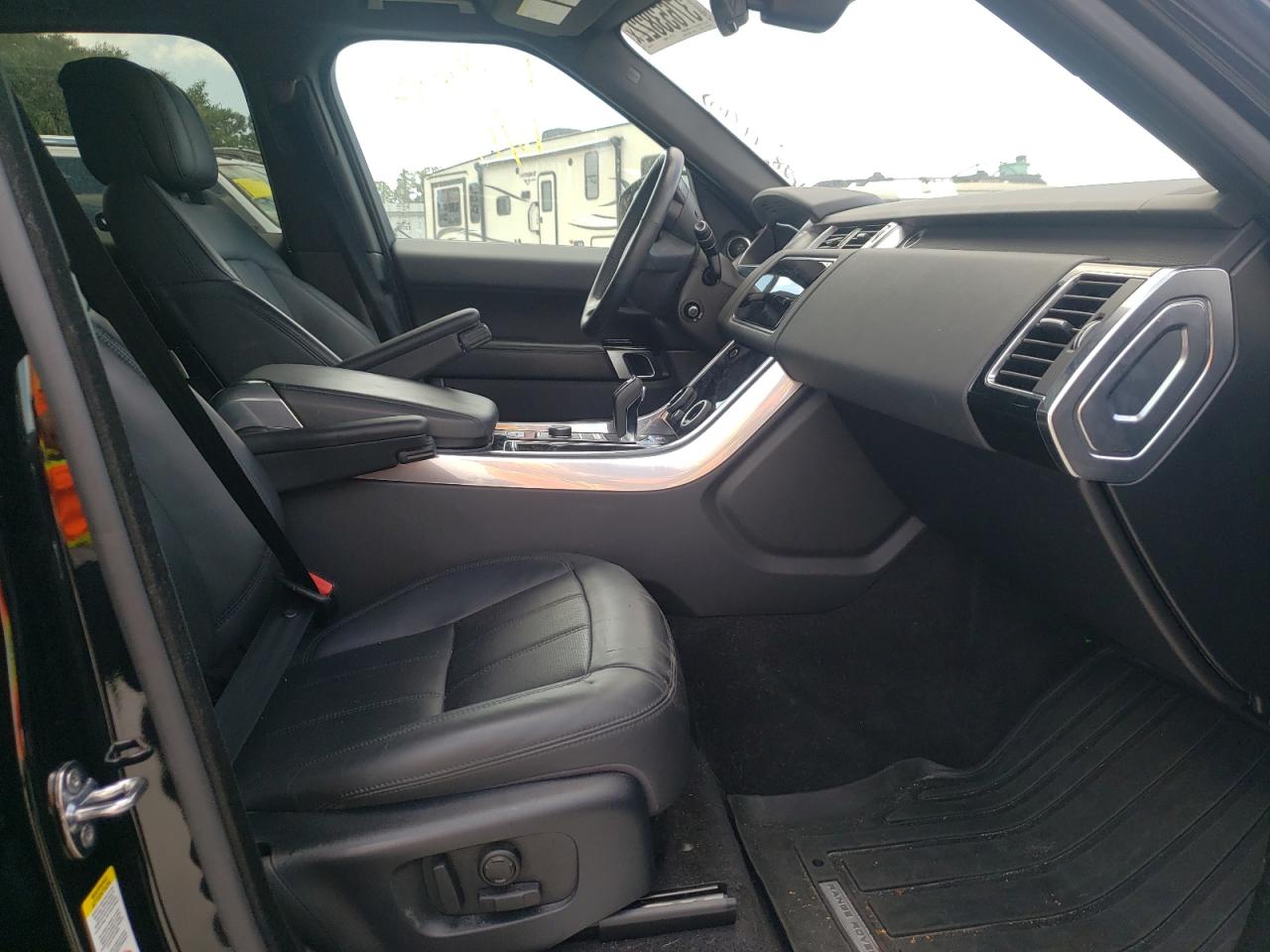 Photo 5 from auction – 2019 LAND ROVER RANGE ROVE with VIN SALWR2RV9KA845963