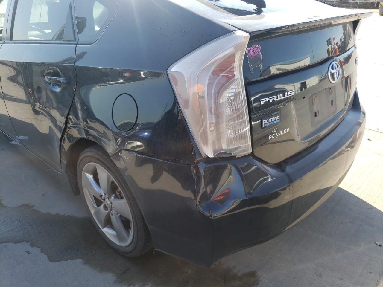 Photo 9 from auction – 2013 TOYOTA PRIUS with VIN JTDKN3DUXD5609971