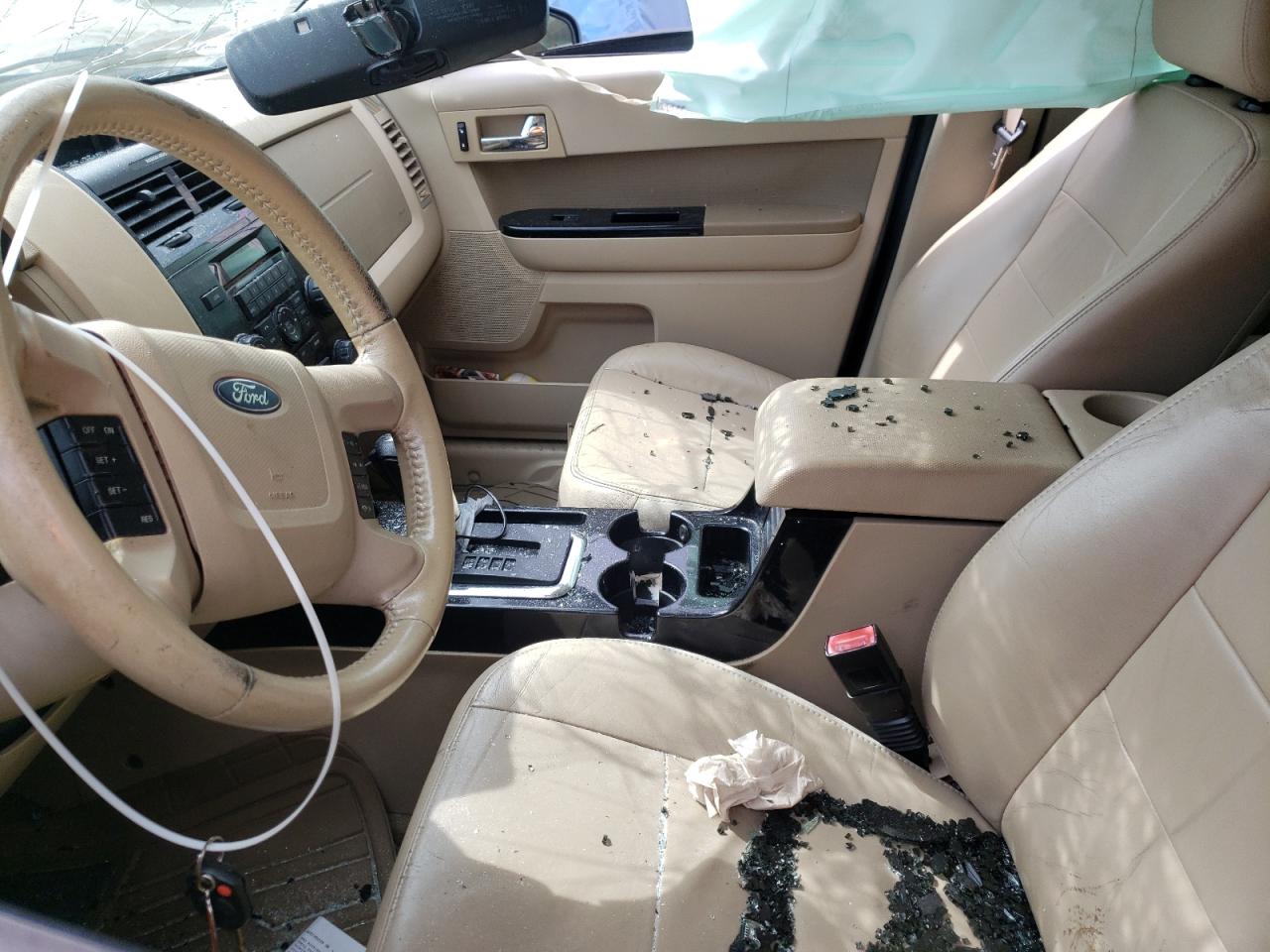 Photo 5 from auction – 2011 FORD ESCAPE LIM with VIN 1FMCU0EGXBKB89024
