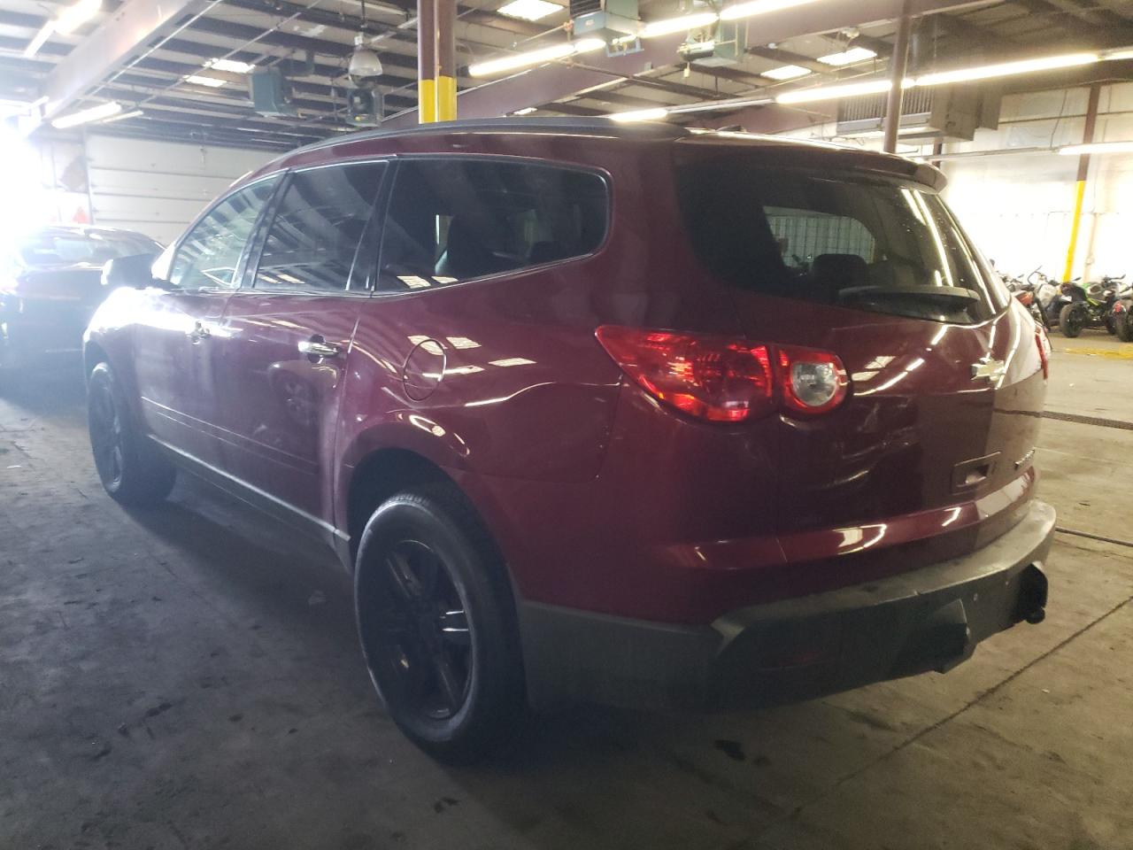Photo 3 from auction – 2011 CHEVROLET TRAVERSE L with VIN 1GNKVGED7BJ184937